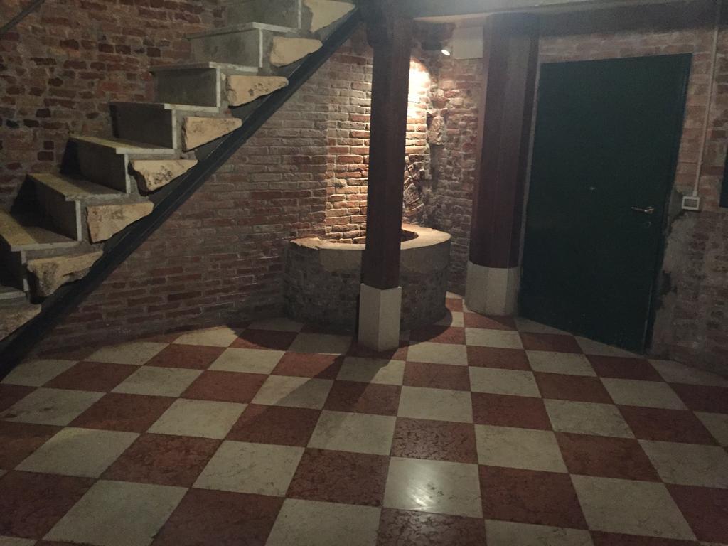 Penthouse Of Venesia Bagian luar foto