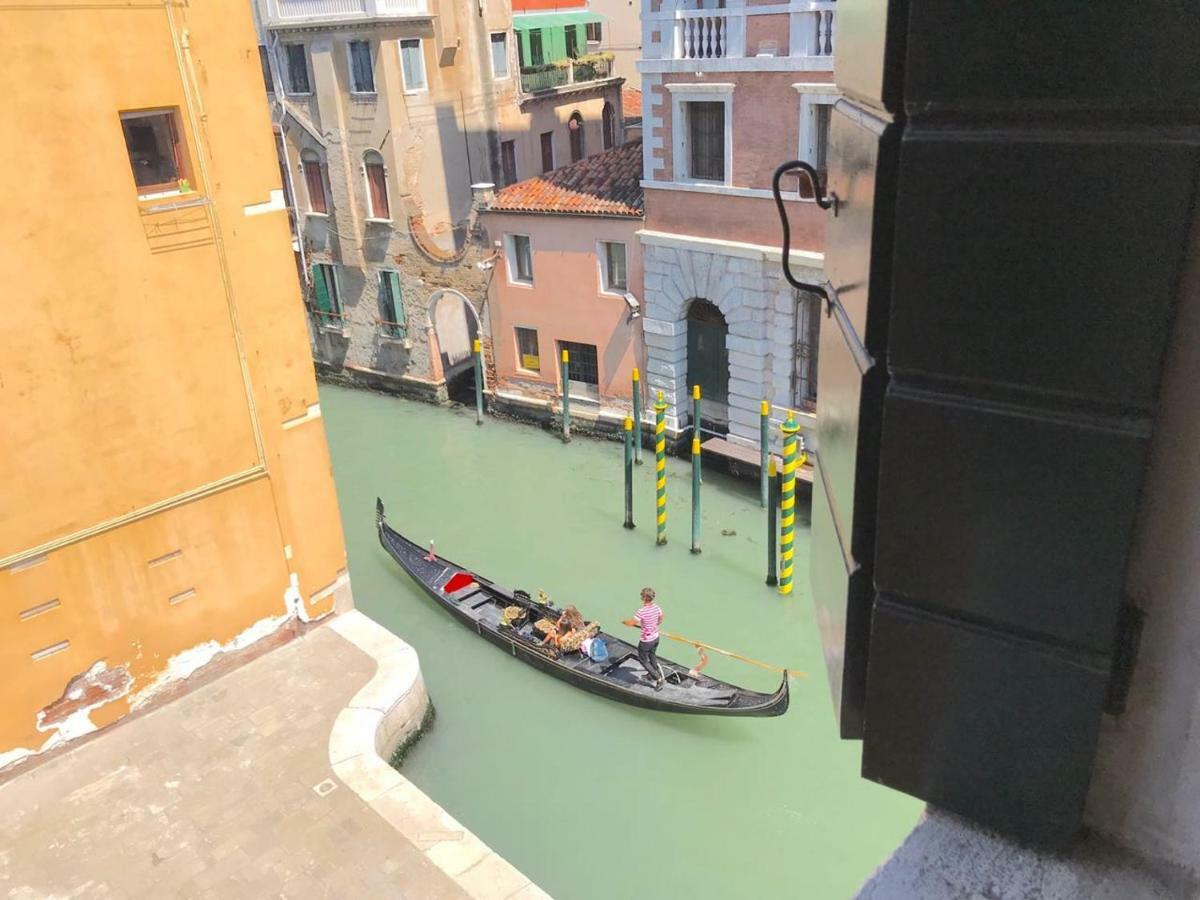 Penthouse Of Venesia Bagian luar foto